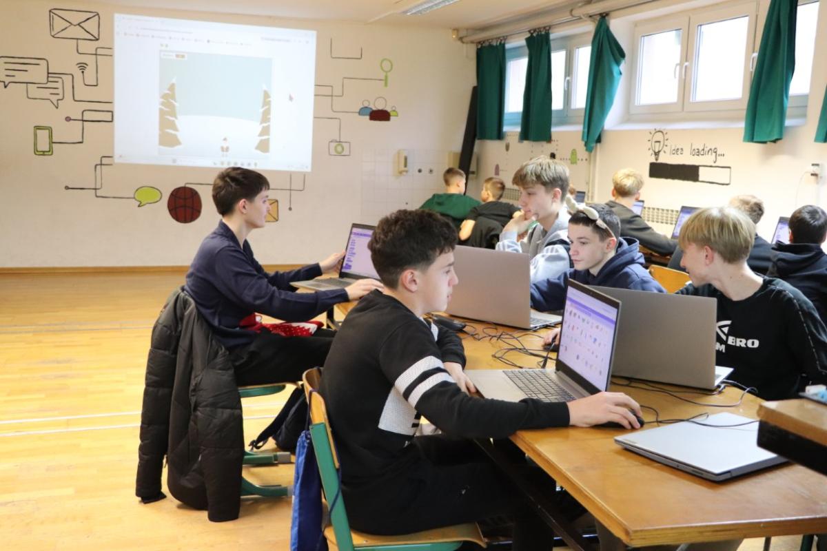 IMG 8965 (Medium).jfif