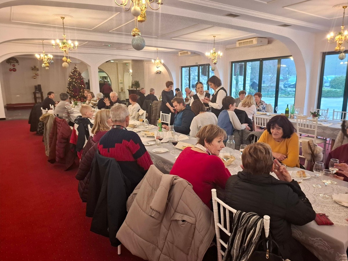 Izlet USR sport za sve Goričan Trakošćan Krapina Kumrovec (18)