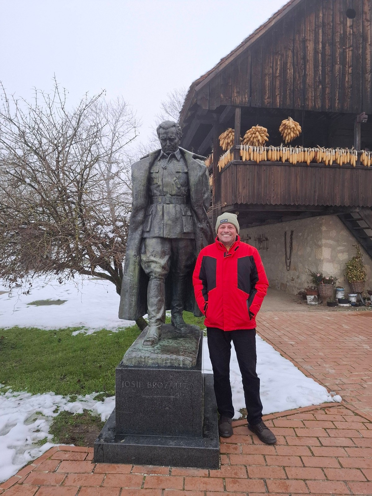 Izlet USR sport za sve Goričan Trakošćan Krapina Kumrovec (5)