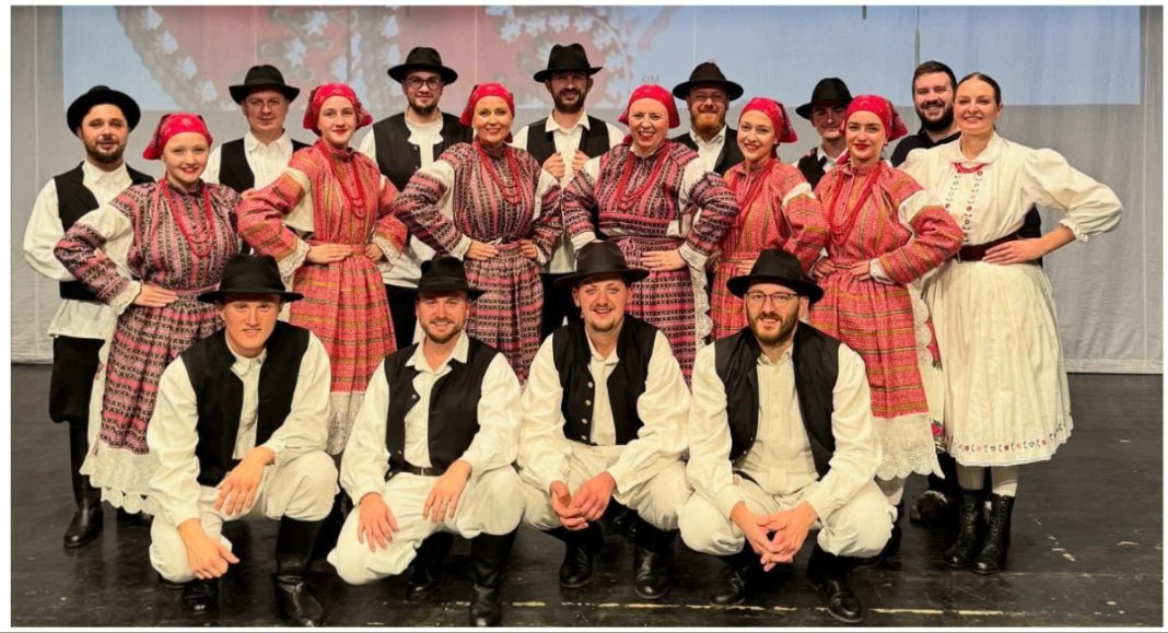 Božićna čarolija u Maloj Subotici: KUU ‘Zvon’ priprema koncert ‘Sretan Božić, dobri ljudi’ KUU Zvon naslovna