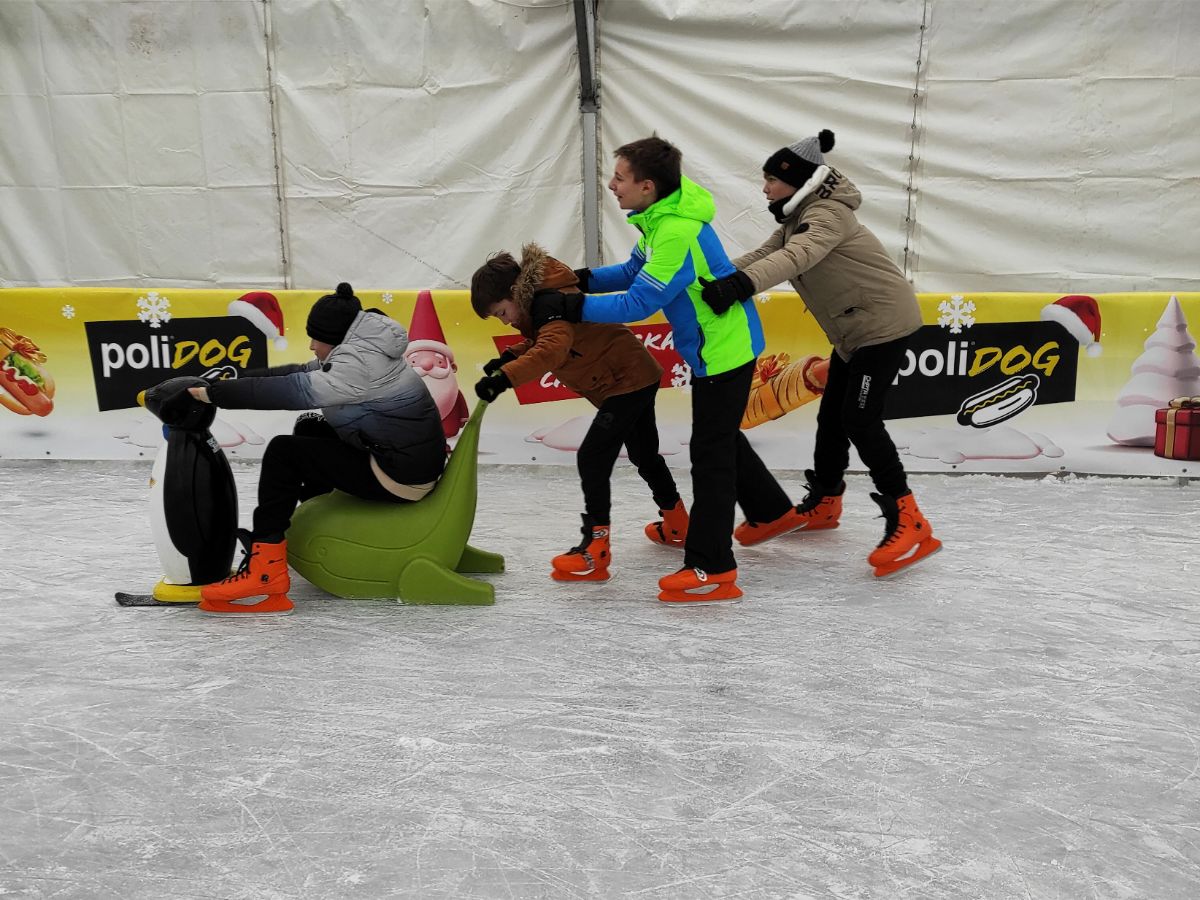 Klizanje školarci (8)