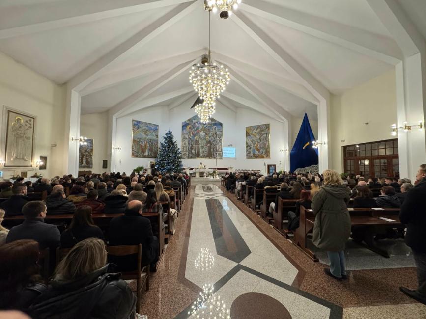 Messenger creation 76004CBB BB3E 4A20 9BA3 B2F49CE1B844