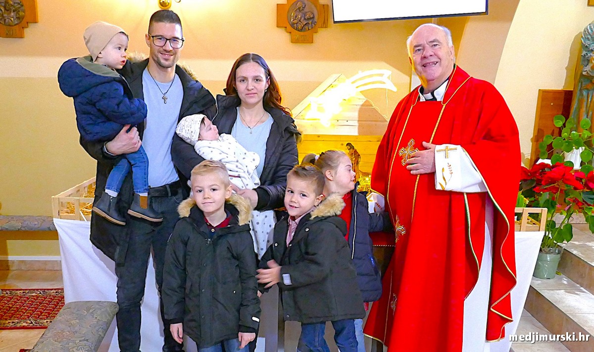 NASLOOVNA FOTKA P1190265 (1)