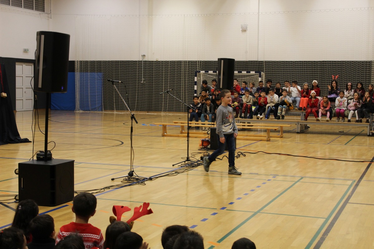 OŠ Orehovica Božićna priredba (2)