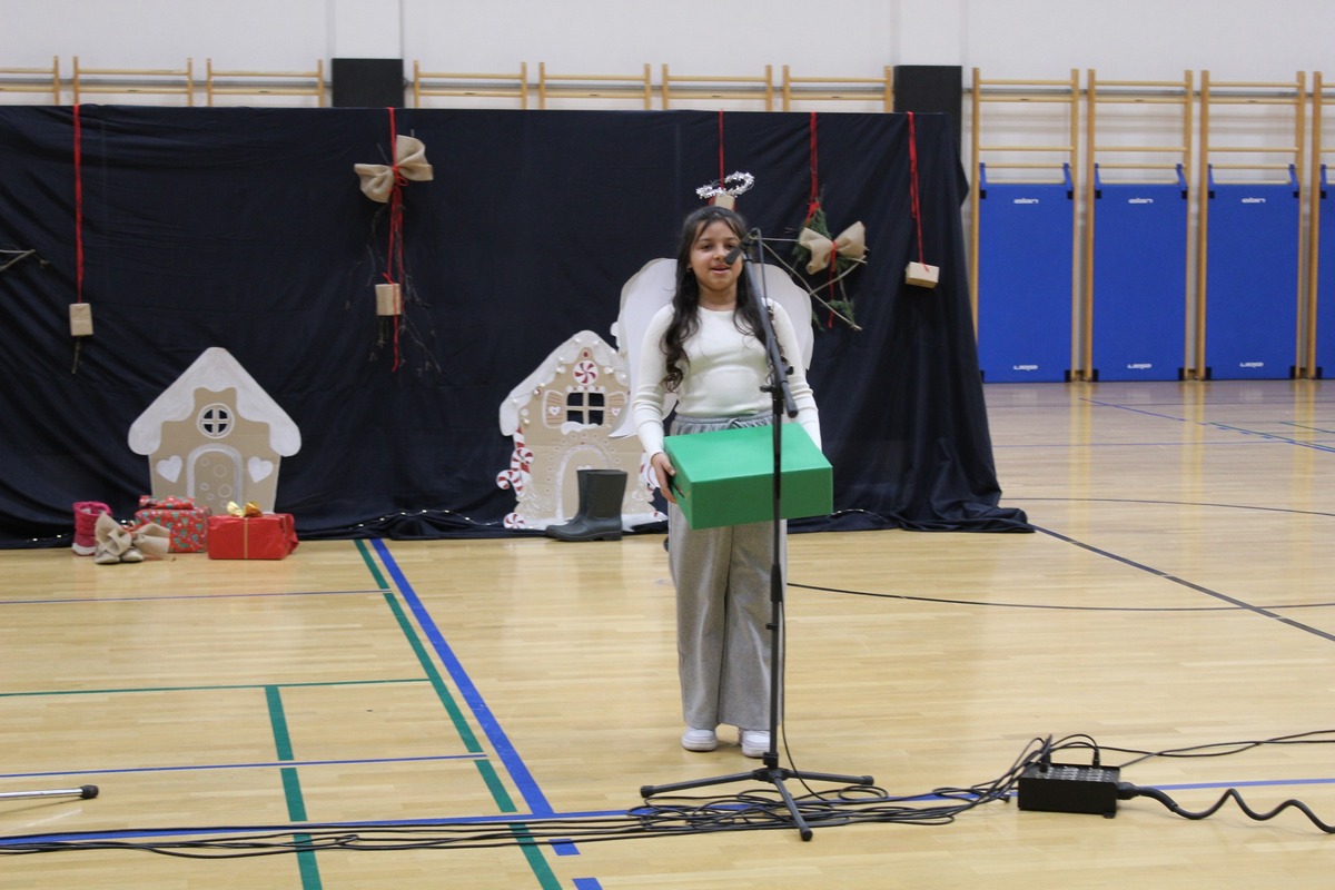 OŠ Orehovica Božićna priredba (22)