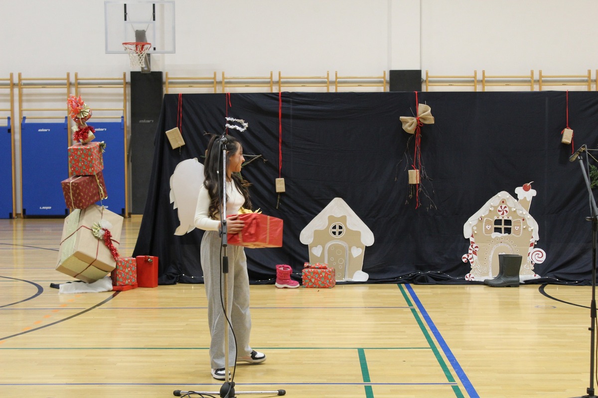 OŠ Orehovica Božićna priredba (28)