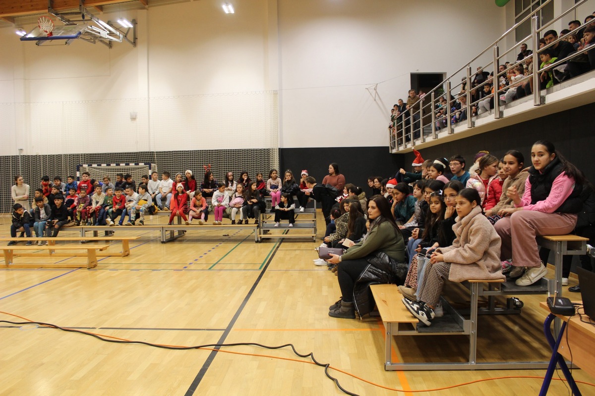 OŠ Orehovica Božićna priredba (3)