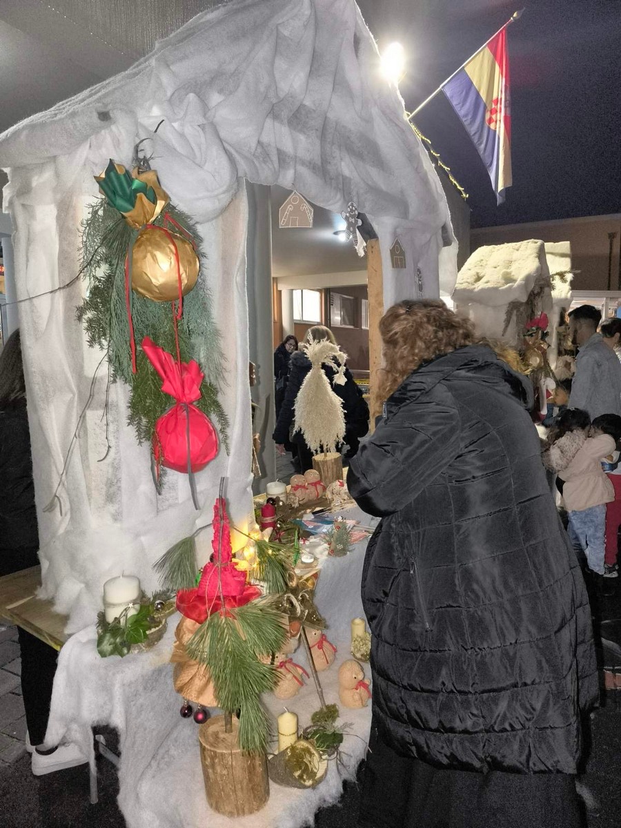 OŠ Orehovica Božićna priredba (43)