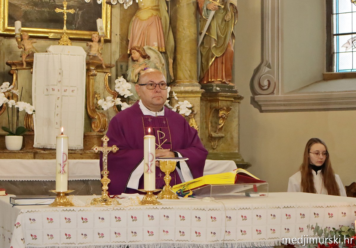 Obitelj Pintar spomen ploča Donji Kraljevec (10)