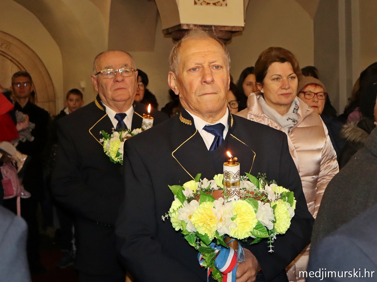 Obitelj Pintar spomen ploča Donji Kraljevec (13)