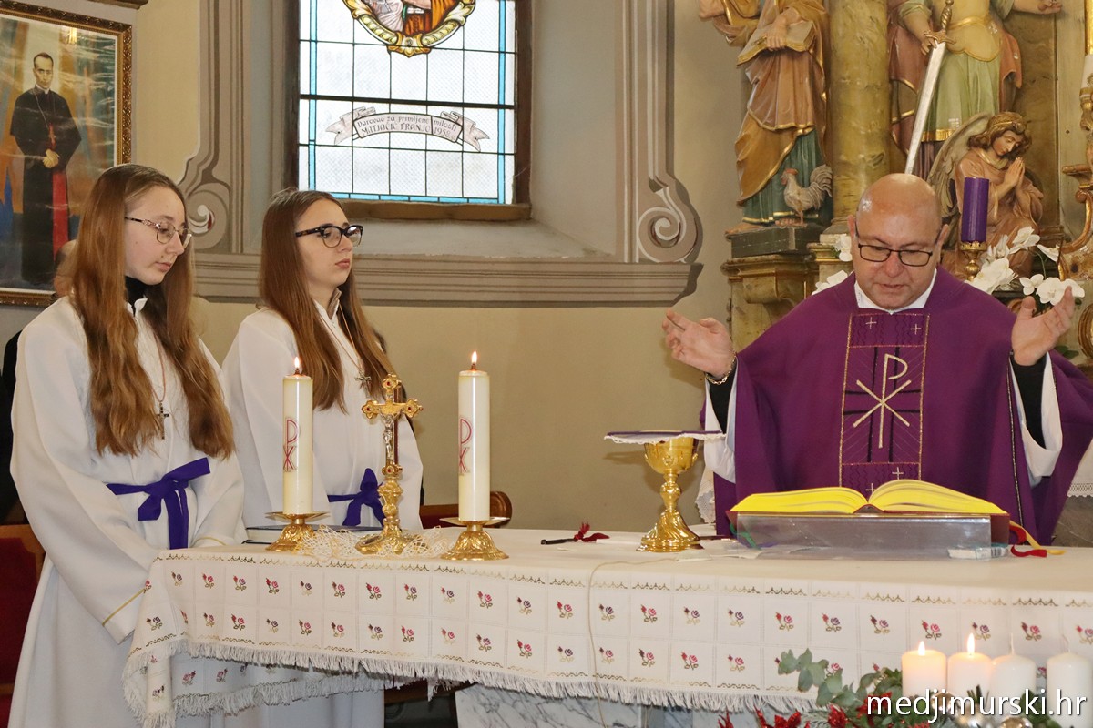 Obitelj Pintar spomen ploča Donji Kraljevec (17)