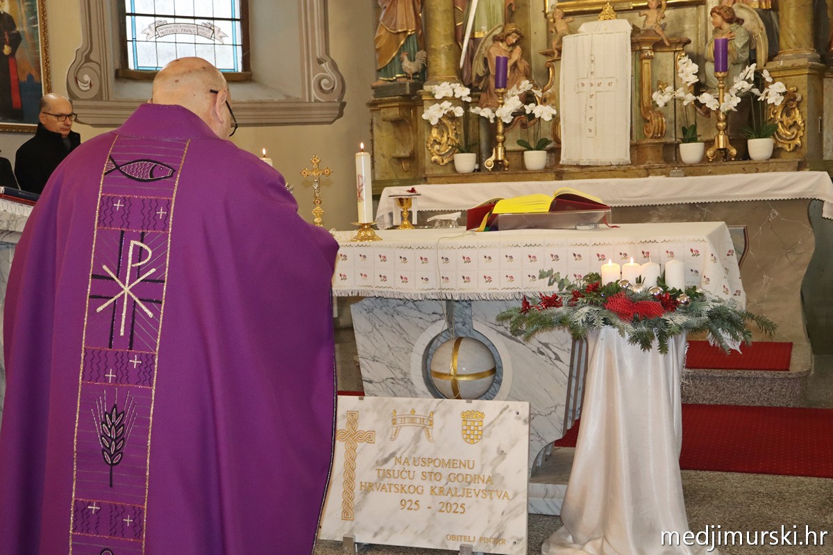 Obitelj Pintar spomen ploča Donji Kraljevec (18)