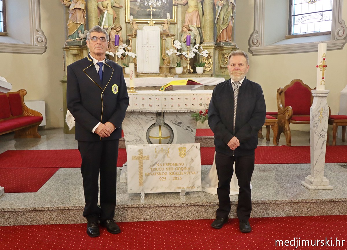 Obitelj Pintar spomen ploča Donji Kraljevec (23)