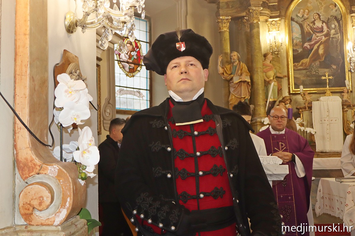 Obitelj Pintar spomen ploča Donji Kraljevec (7)