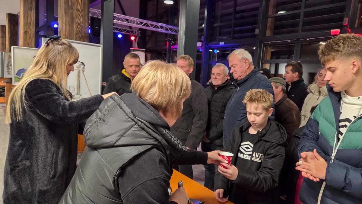 Paljenje 1. adventske svijeće u Štrigovi (11)