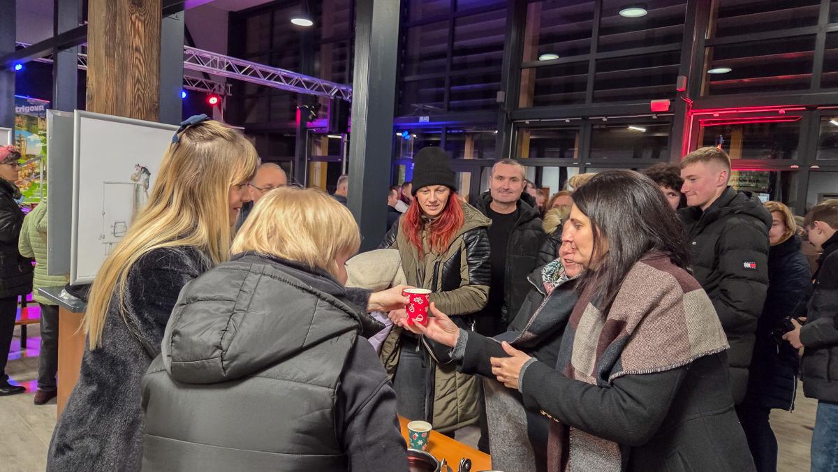 Paljenje 1. adventske svijeće u Štrigovi (15)