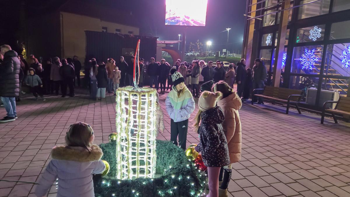 Paljenje 1. adventske svijeće u Štrigovi (6)