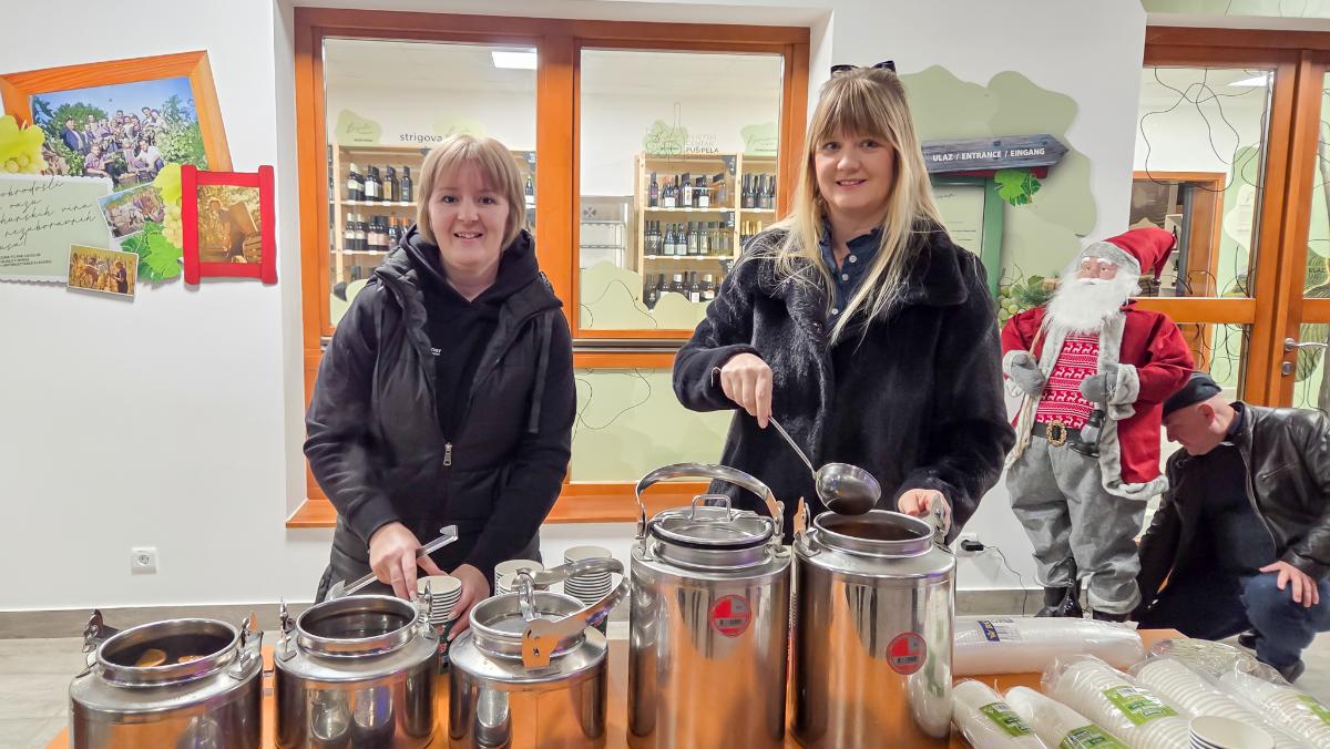 Paljenje 1. adventske svijeće u Štrigovi (9)