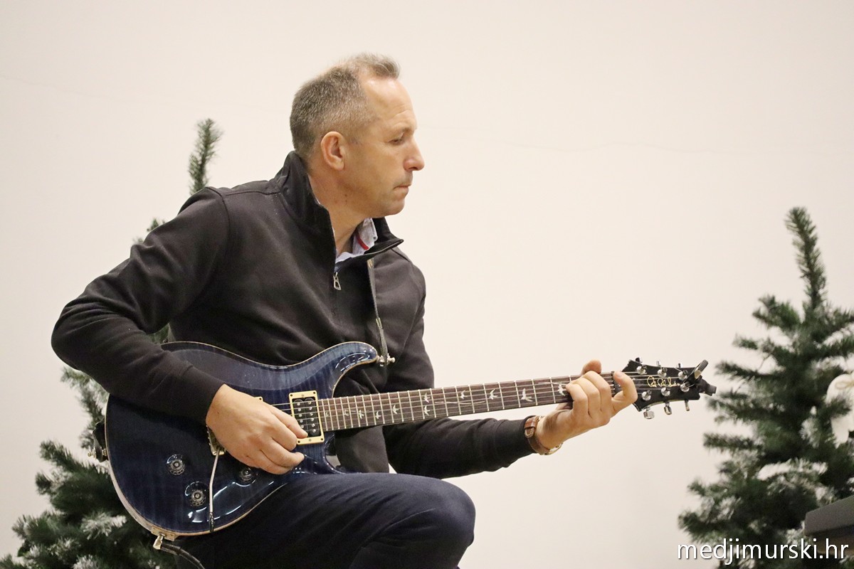 Suita 30 godina (51)