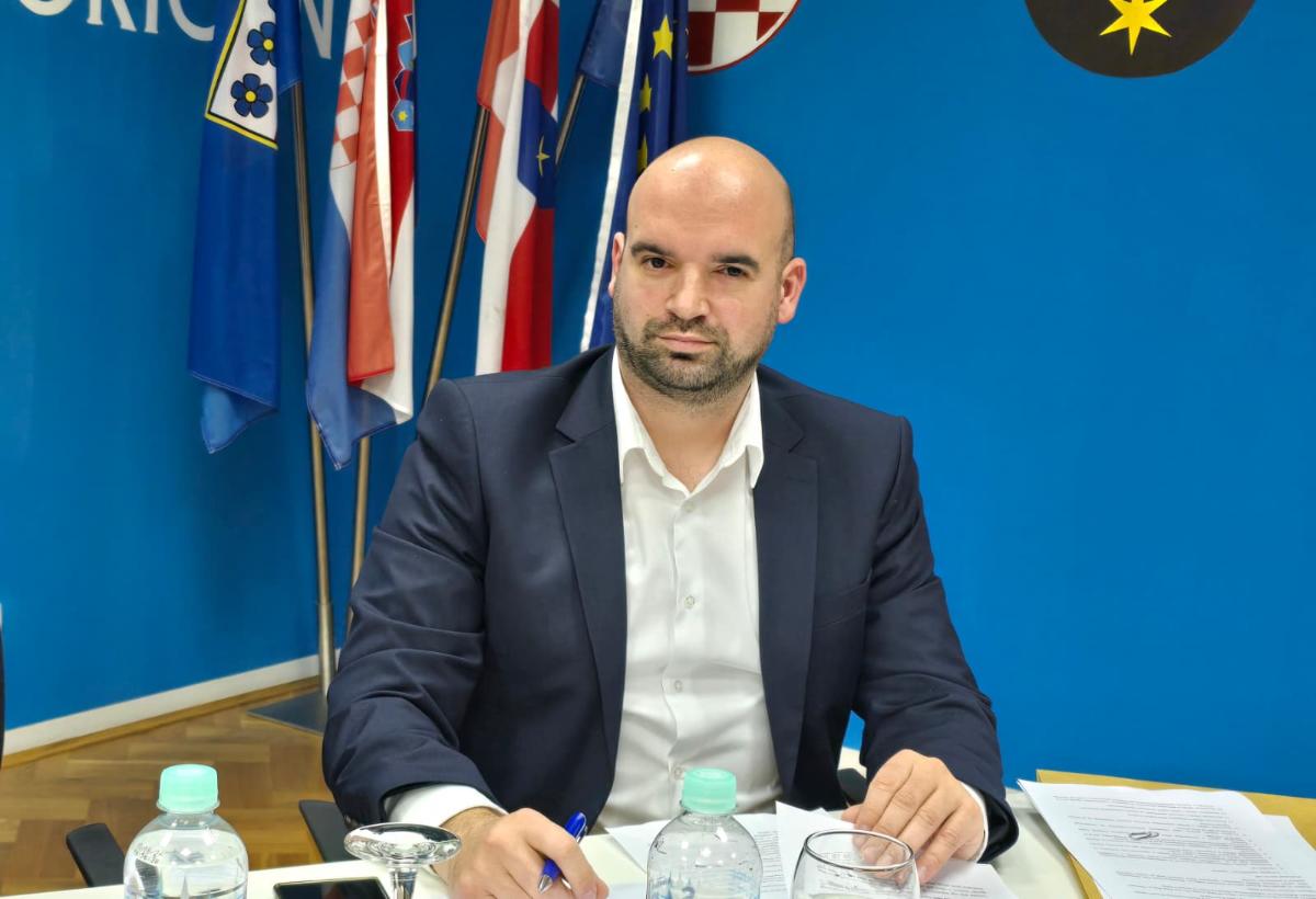 WhatsApp Image 2025 12 23 at 18.48.06 (1)