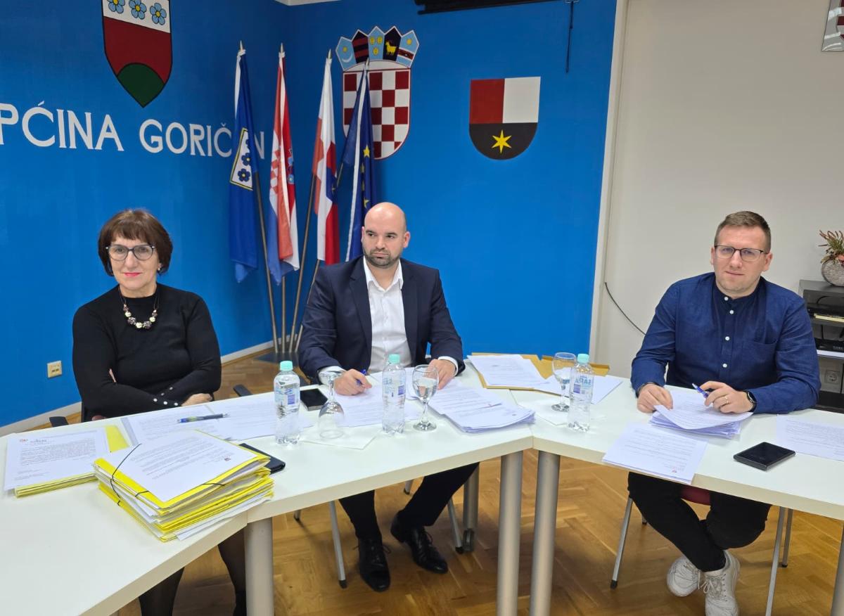 WhatsApp Image 2025 12 23 at 18.48.06 (2)