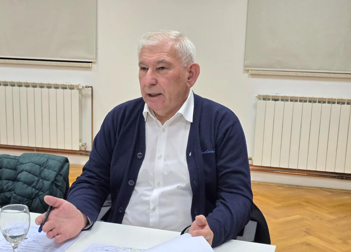 WhatsApp Image 2025 12 23 at 18.48.08