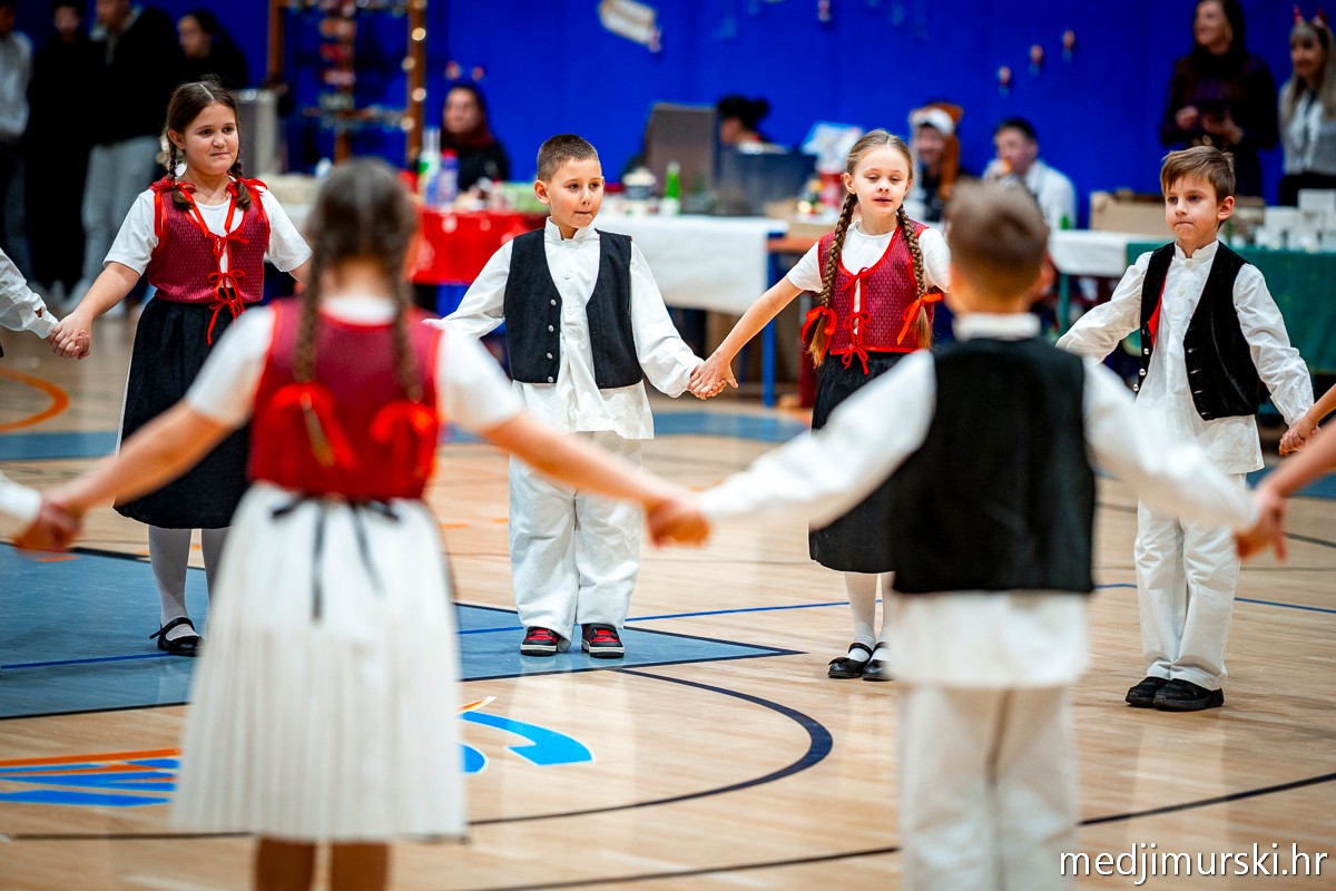 BOŽIĆNI SAJAM I PRIREDBA oš donji kraljevec (11)