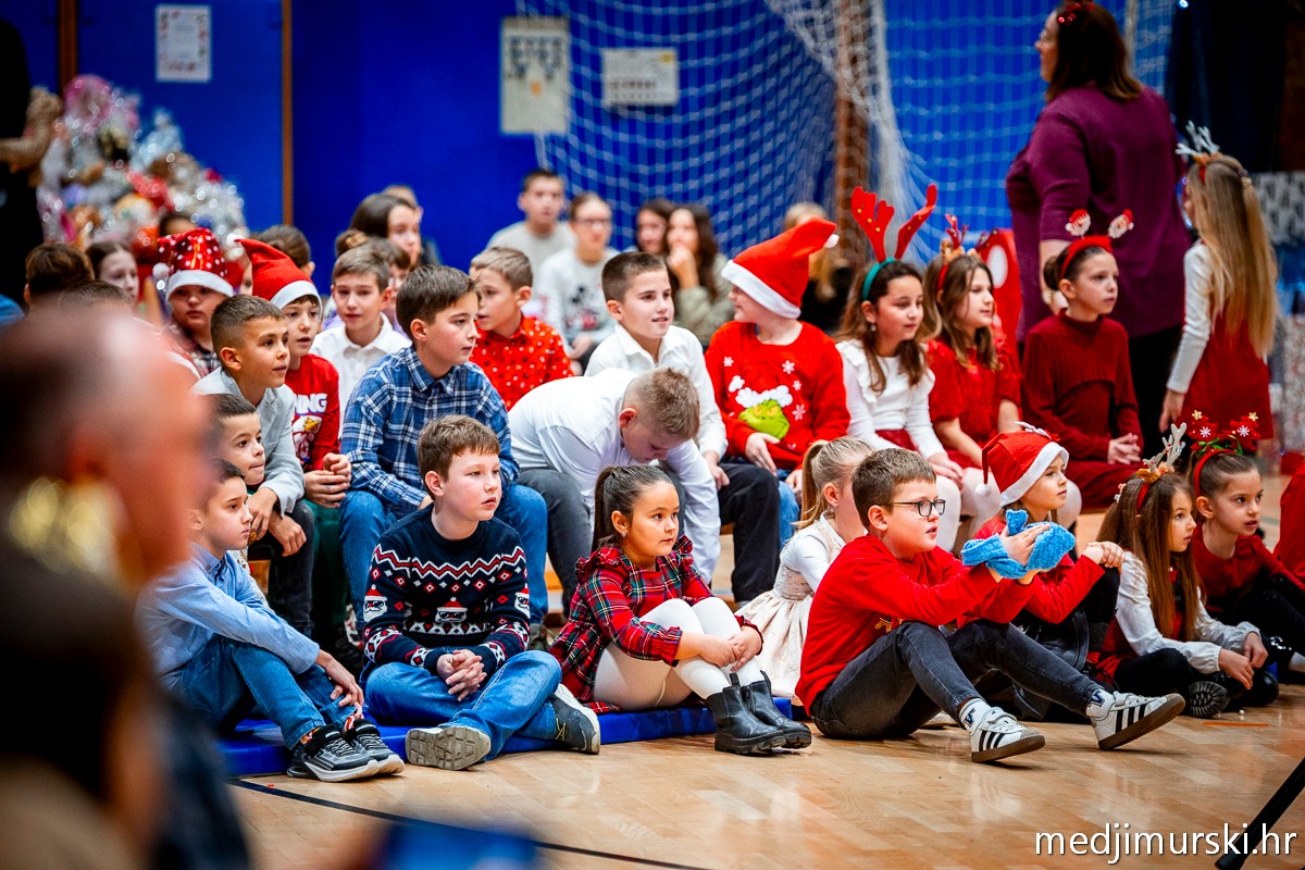 BOŽIĆNI SAJAM I PRIREDBA oš donji kraljevec (13)