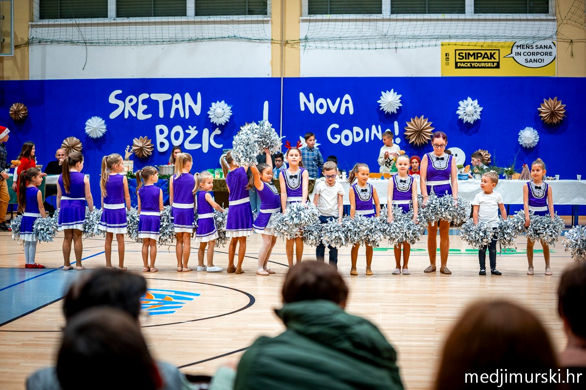 BOŽIĆNI SAJAM I PRIREDBA oš donji kraljevec (26)