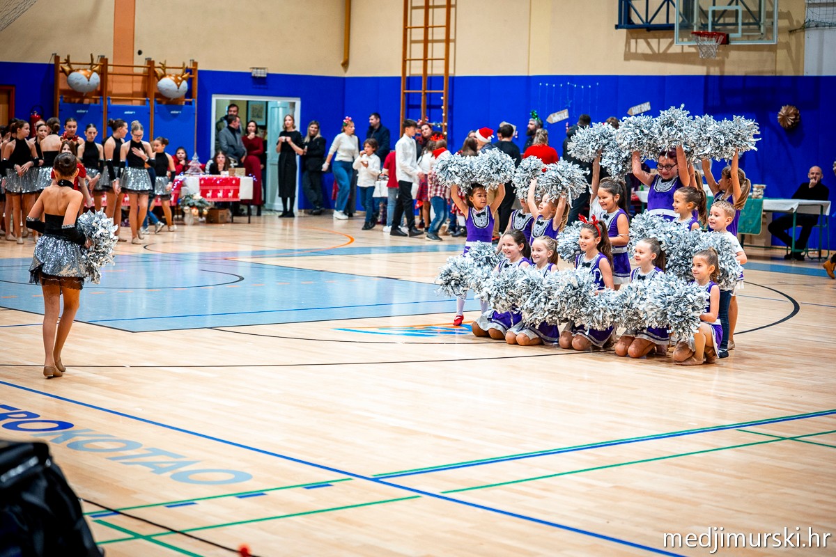 BOŽIĆNI SAJAM I PRIREDBA oš donji kraljevec (29)