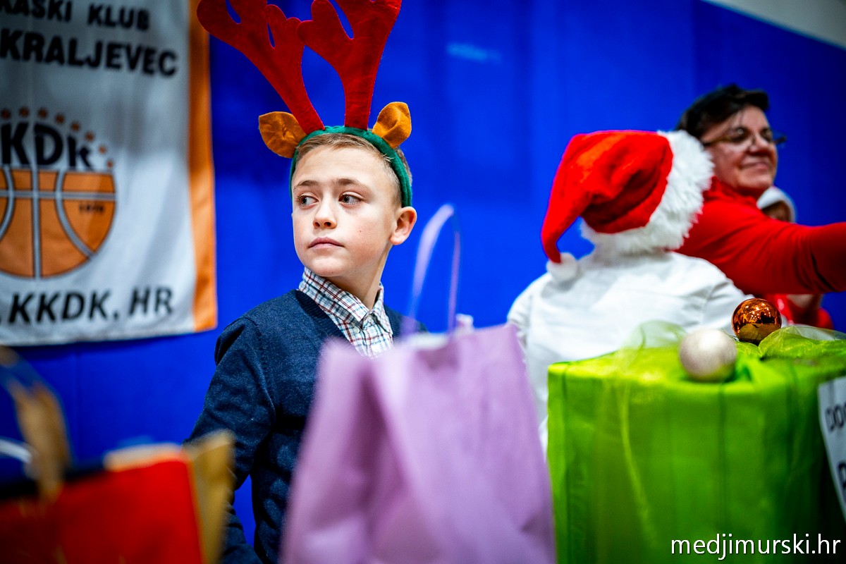 BOŽIĆNI SAJAM I PRIREDBA oš donji kraljevec (33)
