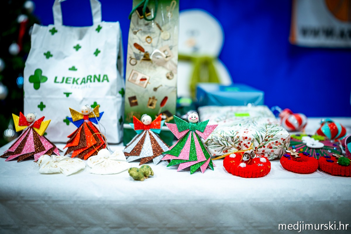 BOŽIĆNI SAJAM I PRIREDBA oš donji kraljevec (36)