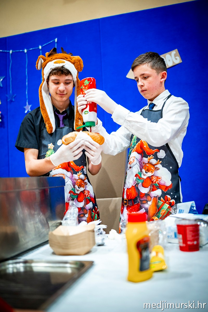 BOŽIĆNI SAJAM I PRIREDBA oš donji kraljevec (42)