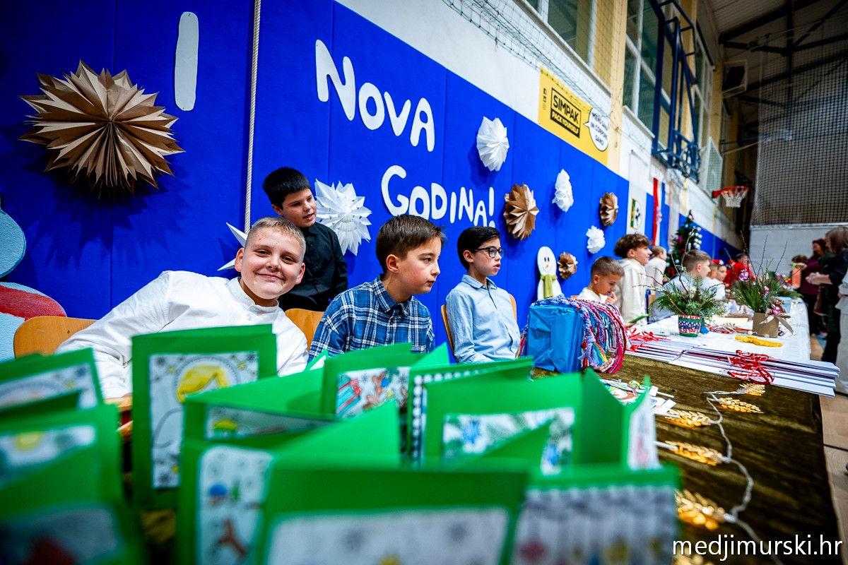 BOŽIĆNI SAJAM I PRIREDBA oš donji kraljevec (48)