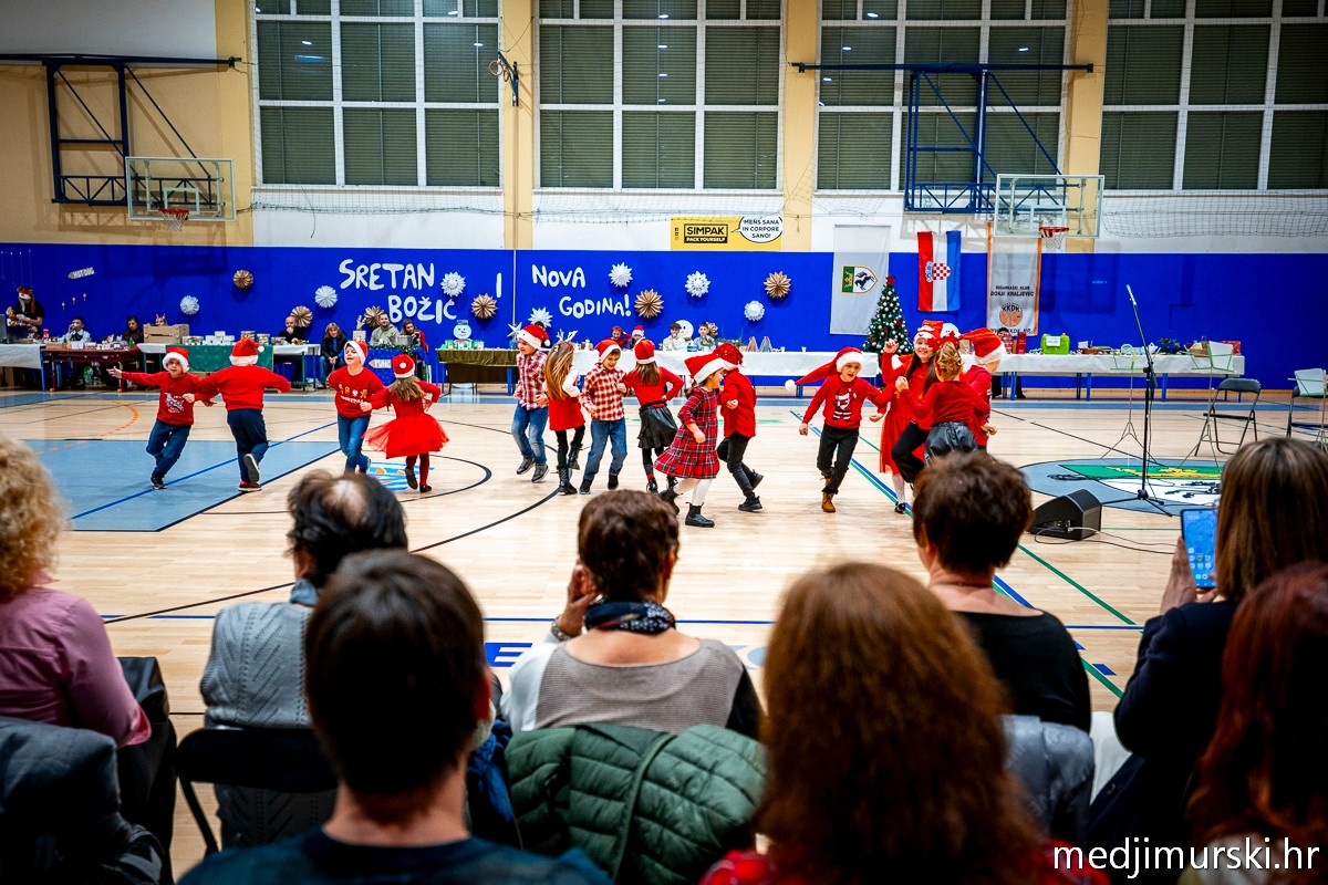 BOŽIĆNI SAJAM I PRIREDBA oš donji kraljevec (60)