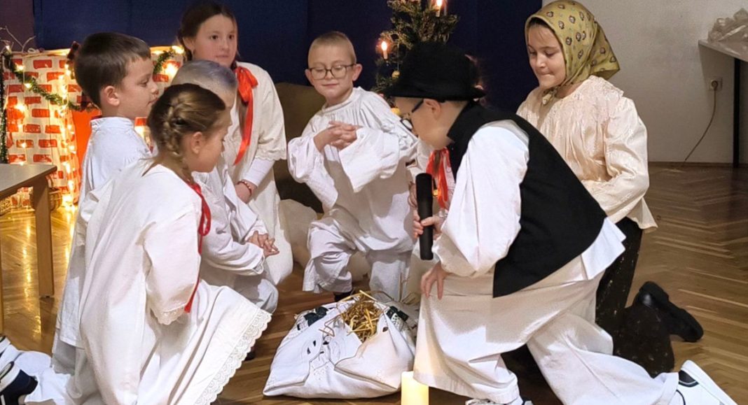 Badnja obicaji bajanje