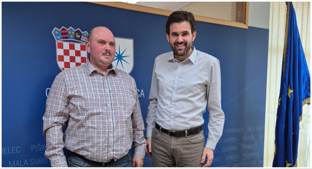 Veliki korak za NK Spartak: Načelnik Valentino Škvorc potpisao ugovor za obnovu glavnog terena Naslovna ugovor