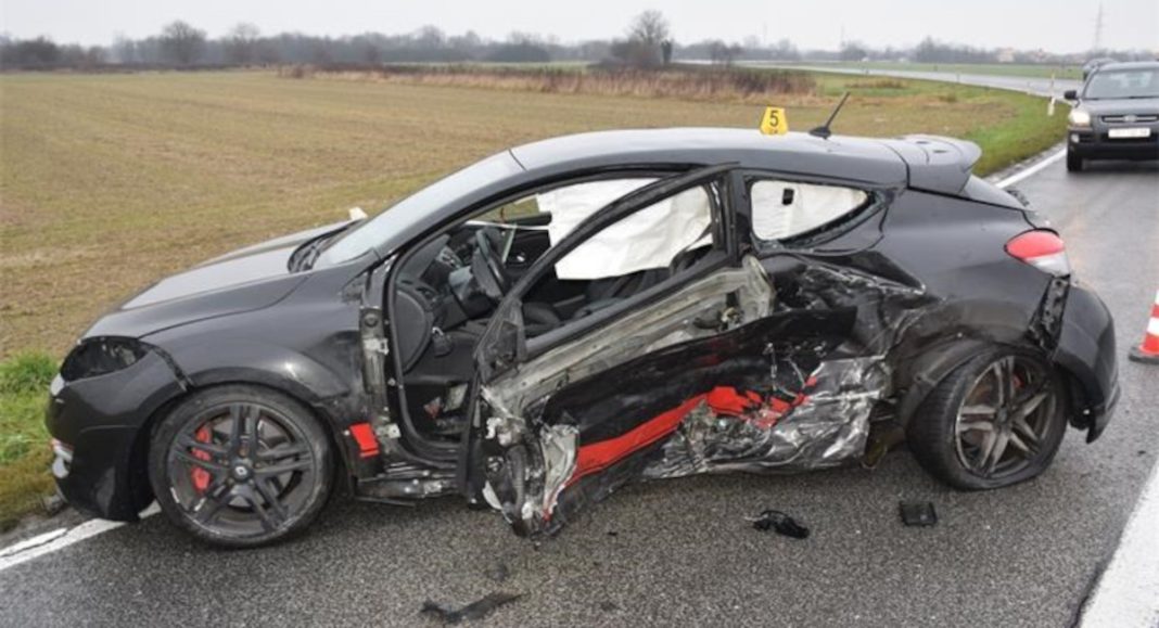 Prometna nesreća između Nedelišća i Gornjeg Hrašćana: dva vozača prevezena u bolnicu Prometna policija nesreca