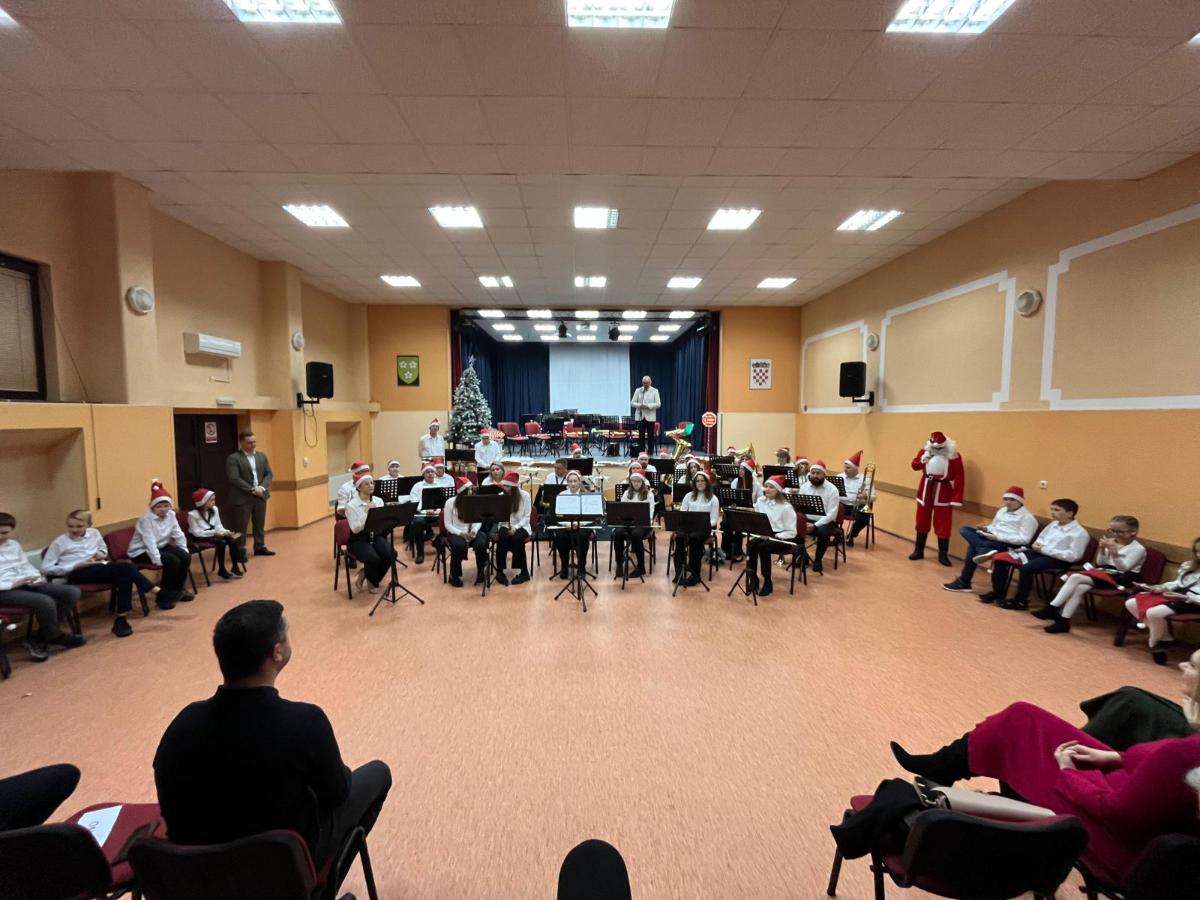 Viber slika 2025 12 20 19 38 53