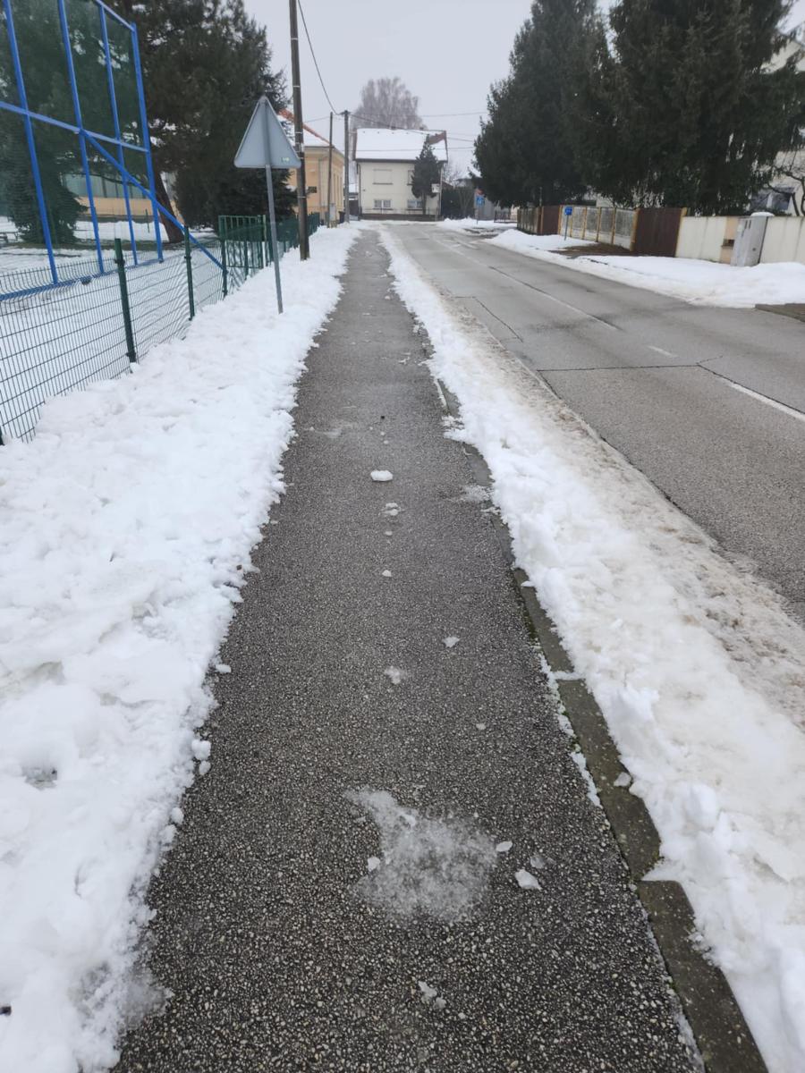 1b751903 e7fb 4e5c 8d9c dd305bbe8820