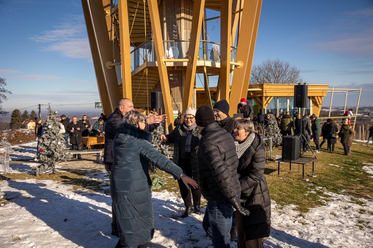 606462879 1455255113270856 8882420274732000924 n