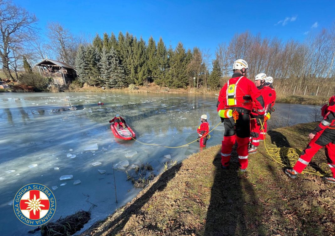 HGSS Čakovec upozorava: Zbog niskih temperatura vodene površine su zaleđene, ali nisu sigurne 615702486 919724953719259 176296801849233477 n
