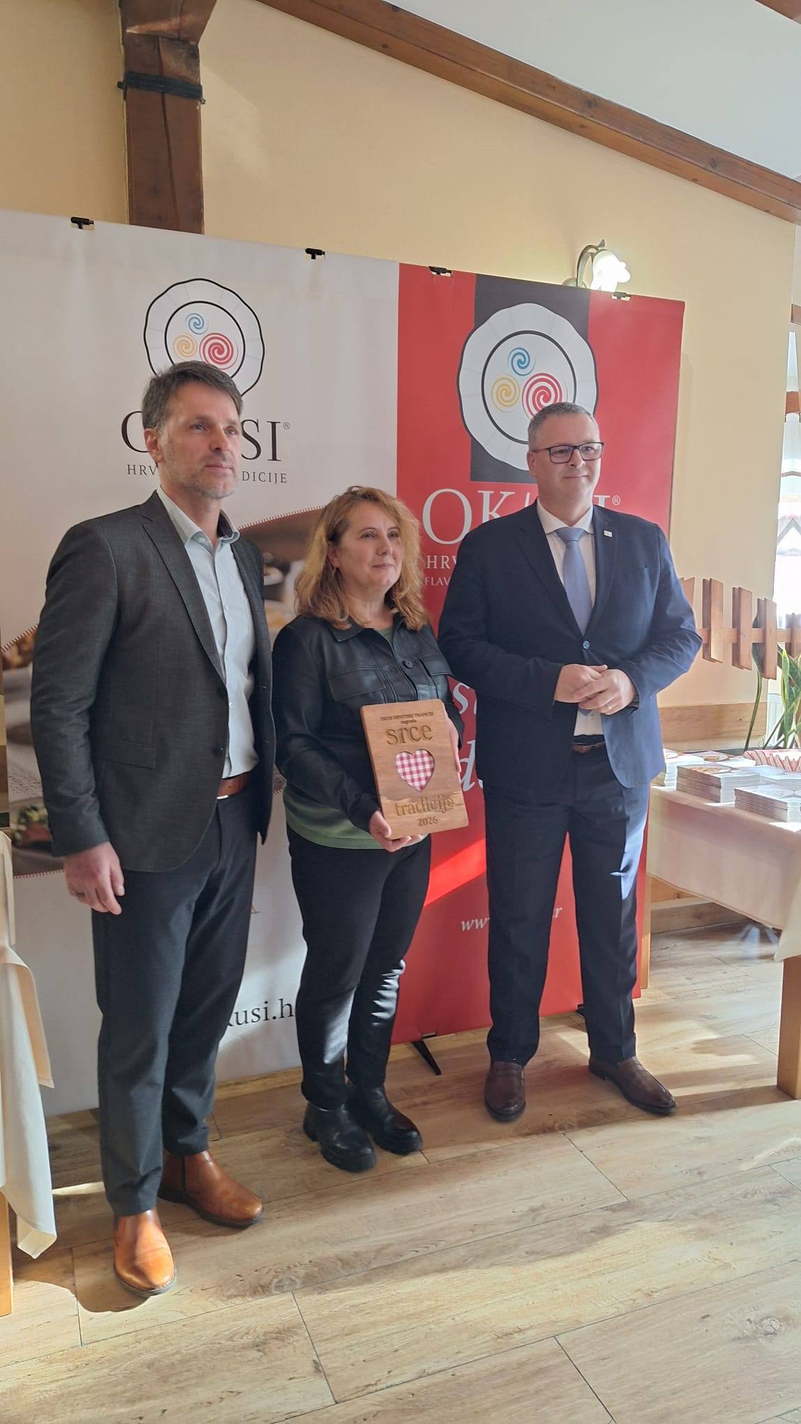 616012137 1489646856501871 1902798931696671245 n