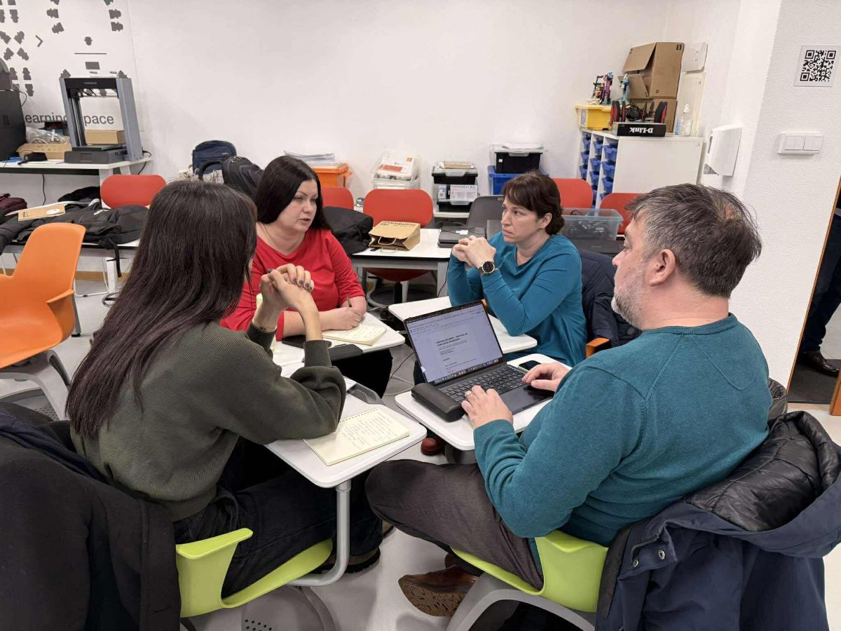 7bed7ca3f03e257a5d5fbbdeca904a1a