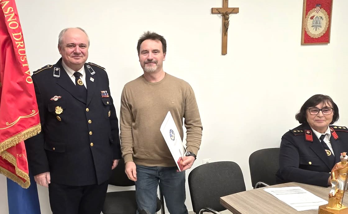 89133ecb ea55 47d7 b7b6 f50267dc0e88