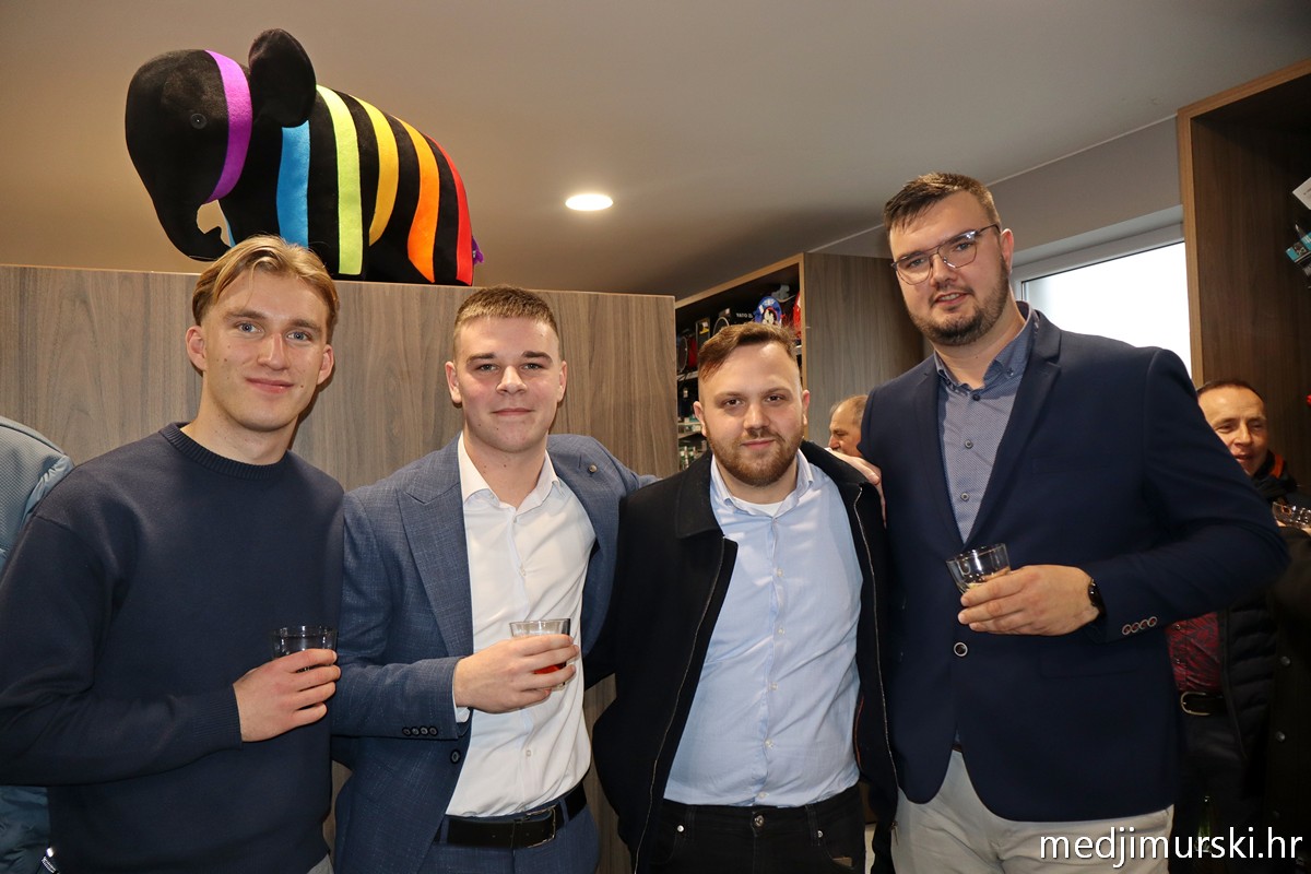 Color centar Prelog (38)