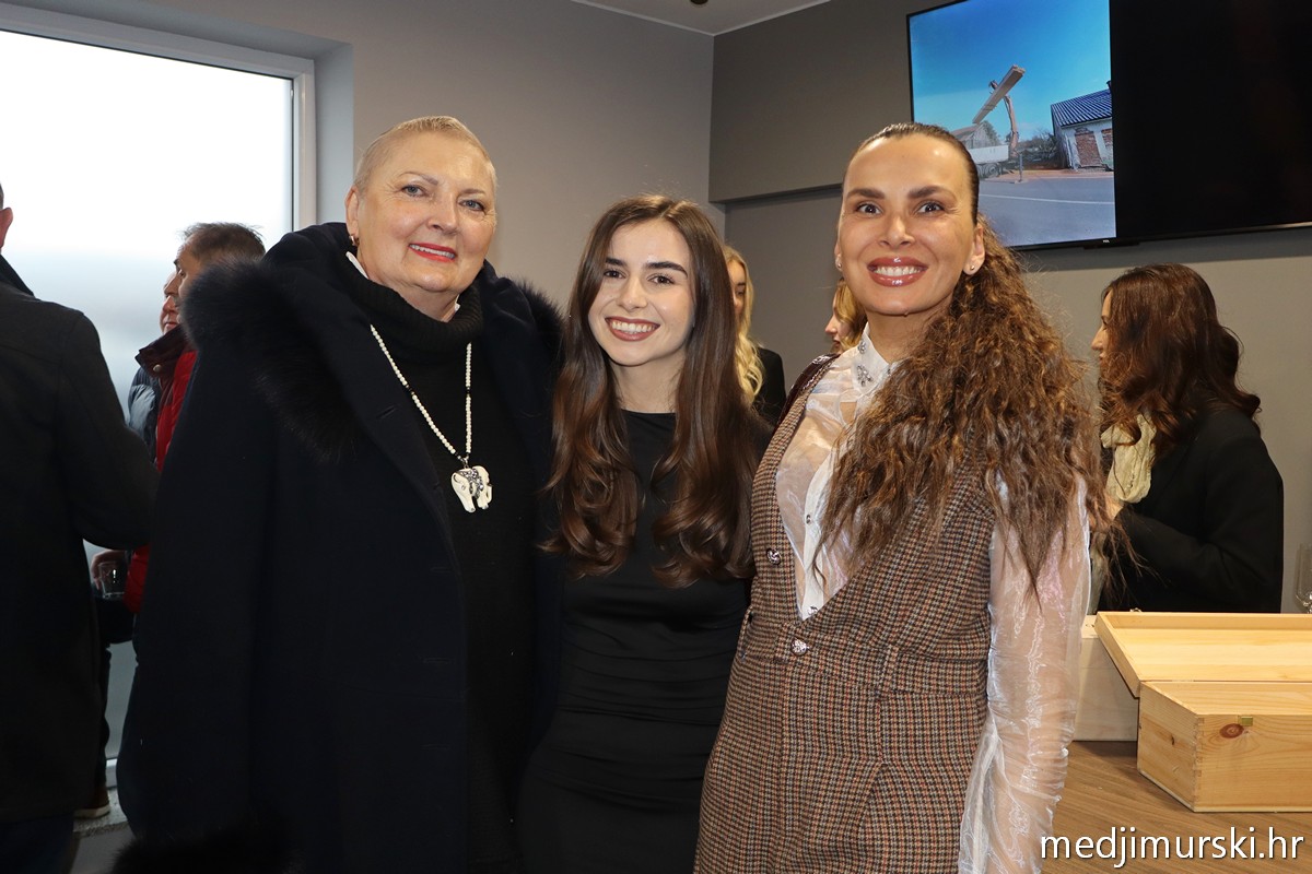 Color centar Prelog (60)