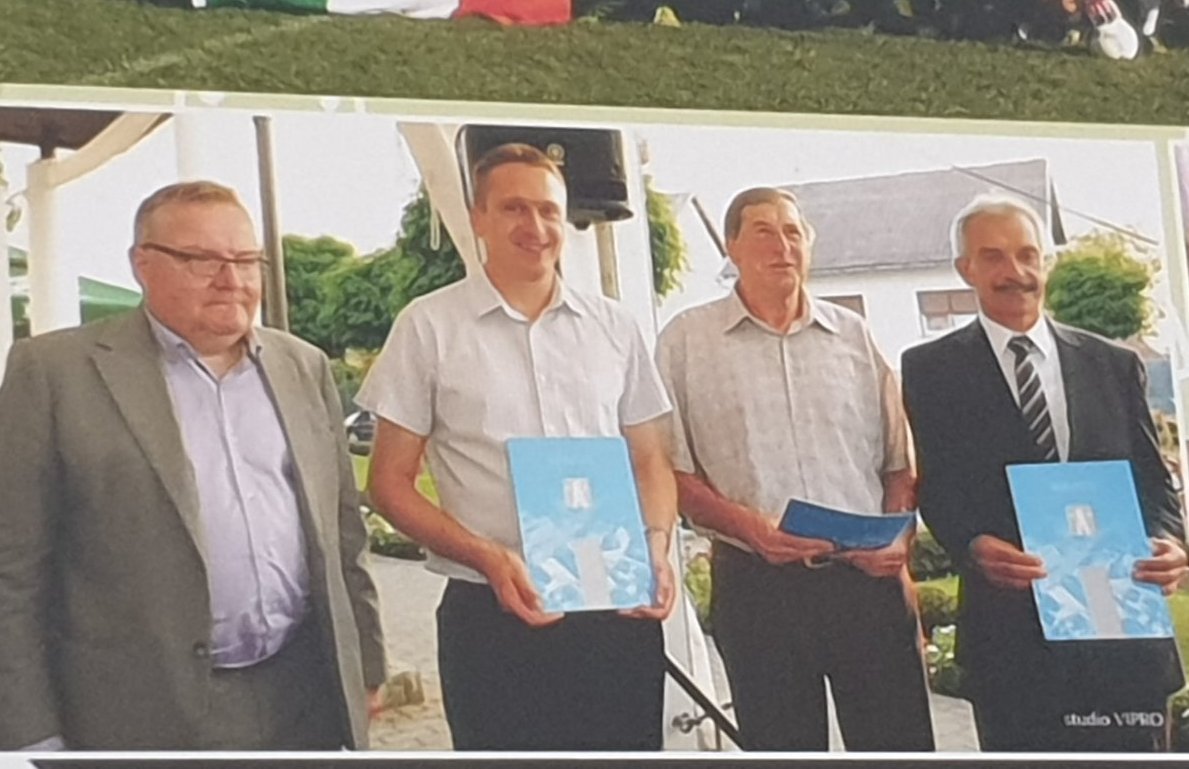 Franjo Lonraćić 2016. godine (3. slijeva) povodom proslave prvog spominjanja mjesta Hemuševec