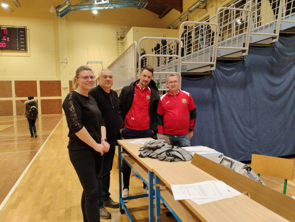 IMG 00c3c290ea1684951123ad25dbd4cd9c V 1024x771