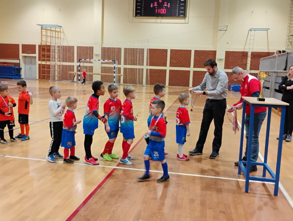 IMG 0606c9245d9984569bd7152e8fa616d3 V